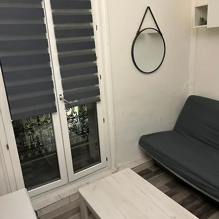 Apartment Jolie Studio Centre 100m De La Place De La Comedie Et 200m De La Gare Sncf Montpellier